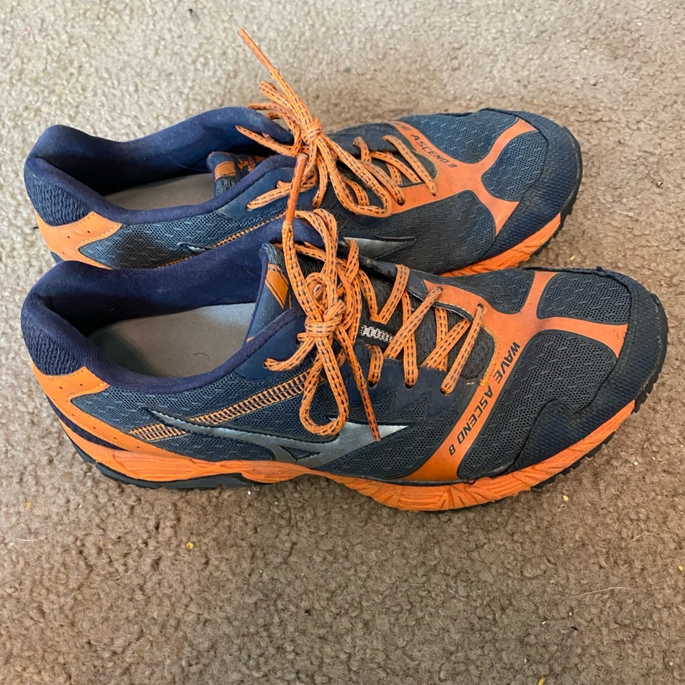 Mizuno Wave Ascend 8